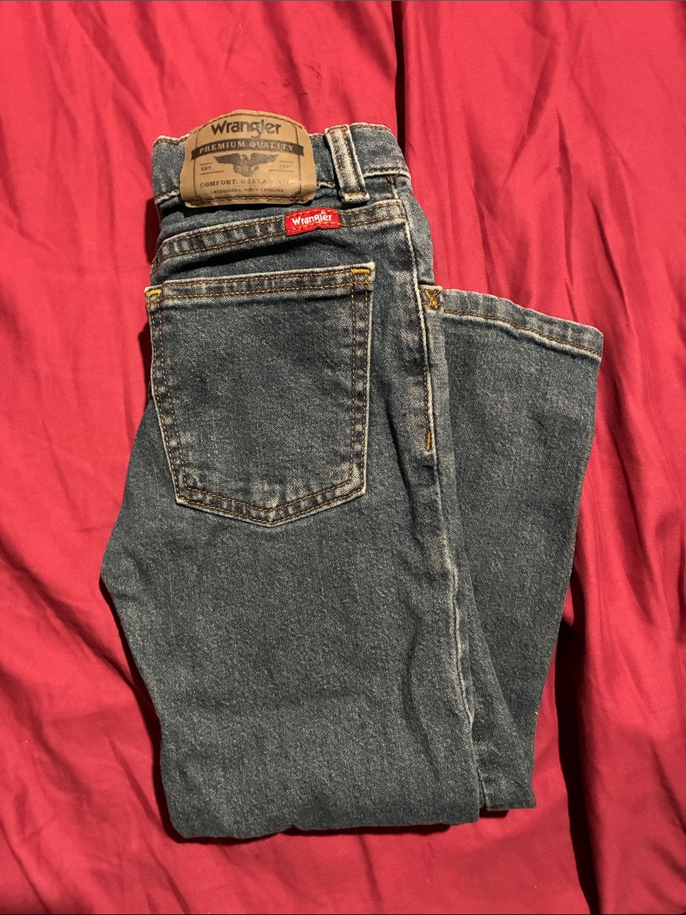 Wrangler Men's Dark Grey Relaxed Jeans
